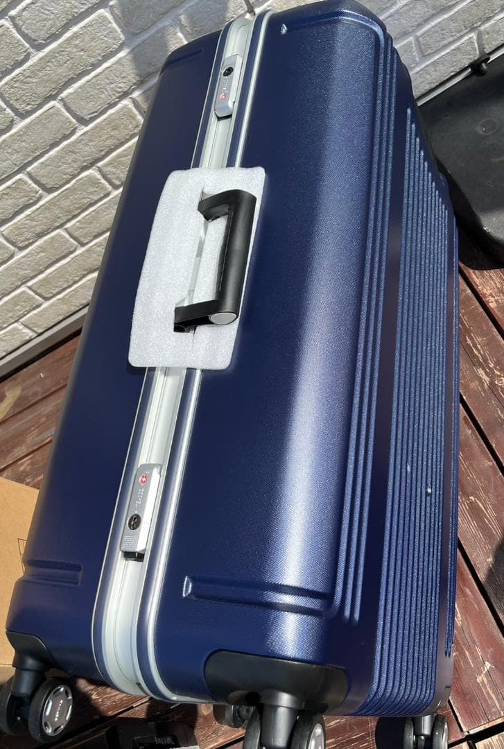 【新品未使用品】BERMAS ネイビー キャリーケース　97L