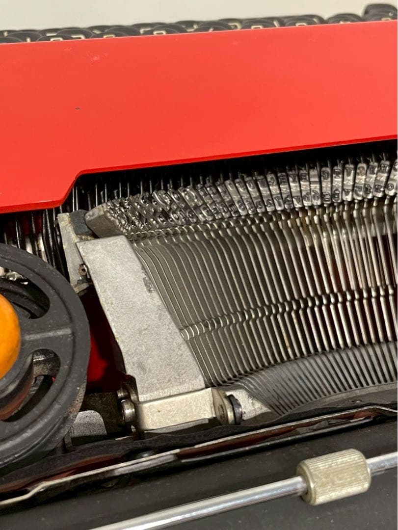 【希少名作】Olivetti Valentine オリベッティ バレンタイン 赤