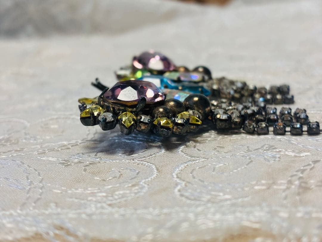 CHRISTIAN LACROIX 蝶モチーフ ブローチ