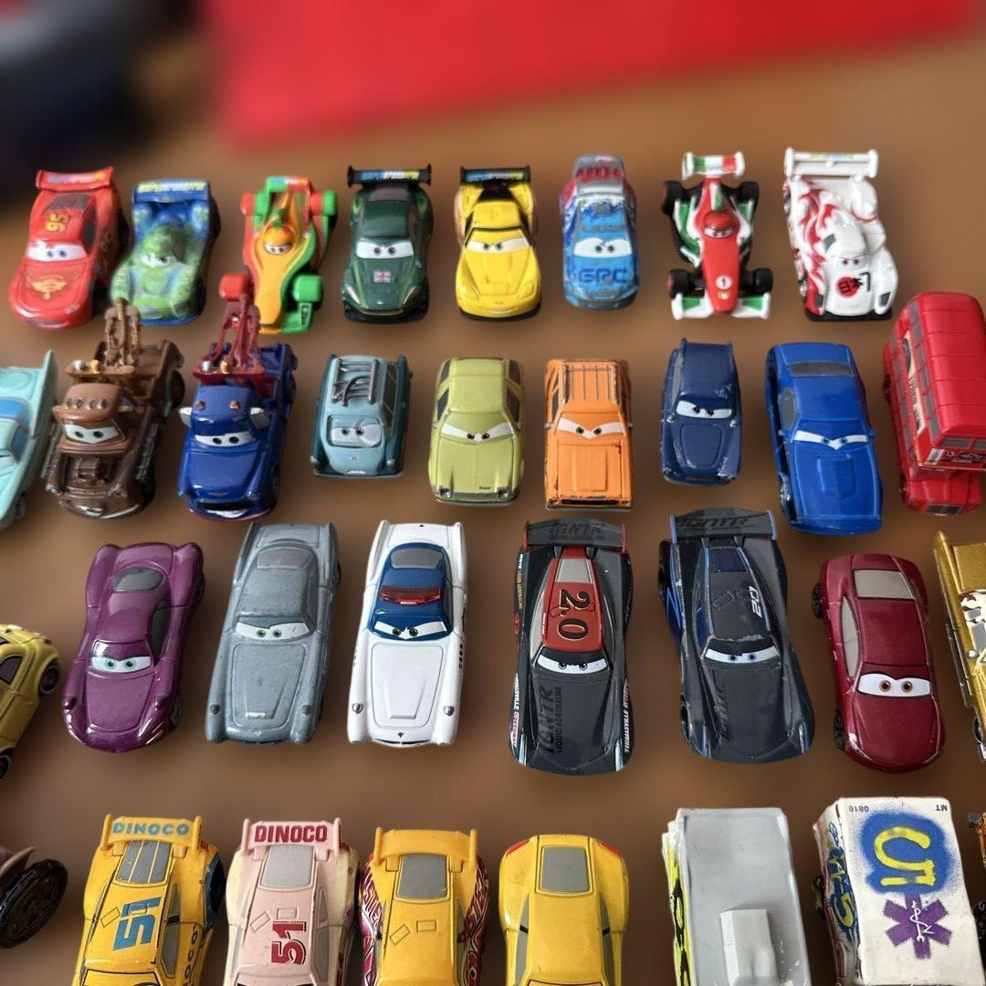 限定値下　廃盤レア希少　カーズ ディズニー トミカ 大きなマックトレーラー