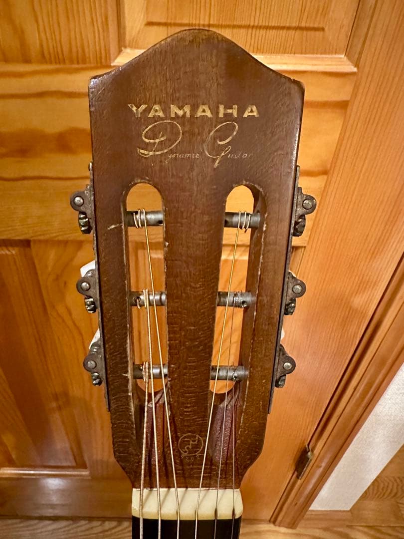 ダイナミックギター　Dynamic GUITAR YAMAHA ヤマハNO.10