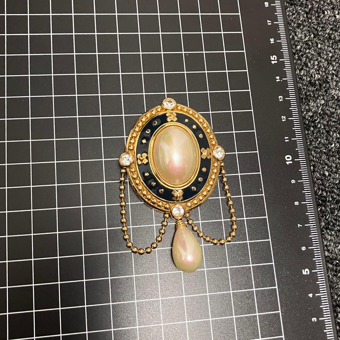 バーバリーズ［ピンブローチ］ラインストーン　パール　チェーン　ヴィンテージ