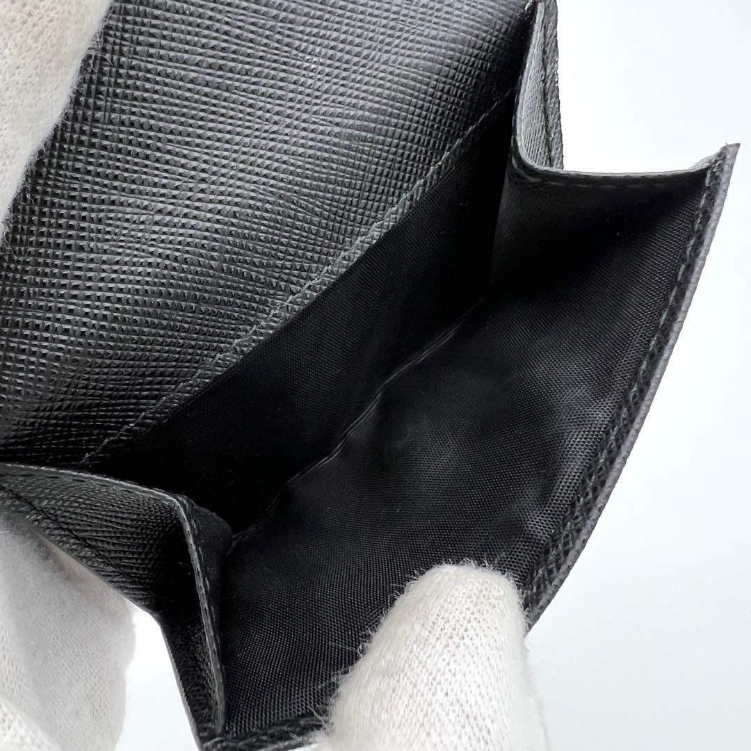 【希少品】プラダ サフィアーノ トライアングルロゴ 三つ折り財布 ブラック