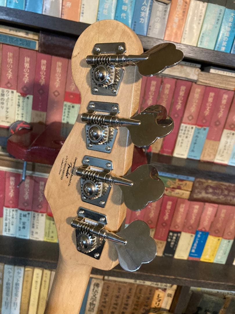 ベース squier by fender jazz bass flea custom