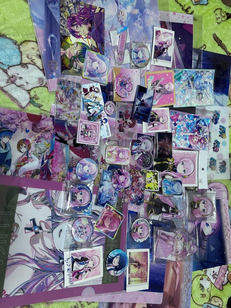 巡音ルカ、その他プロセカキャラ少々のグッズセット