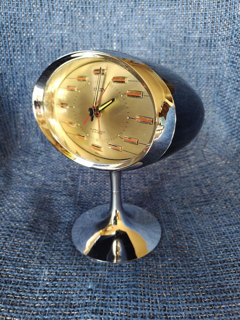 CITIZEN　スペースエイジデザイン置き時計