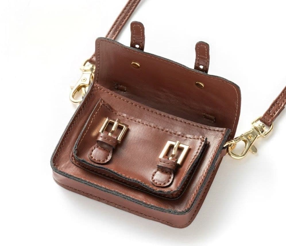 新品未開封　LOVOT　公式グッズ　ラボット　サッチェルバッグ