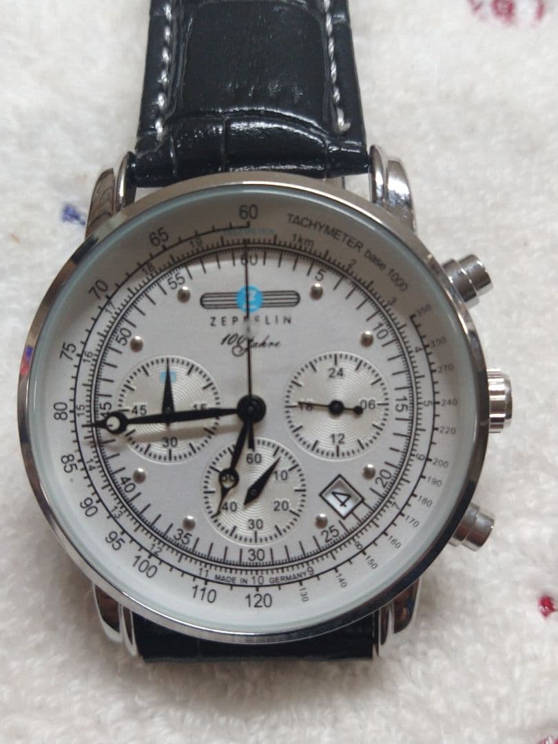 ひー様ZEPPPELIN飛行船100周年モデル クロノグラフ クォーツホワイト