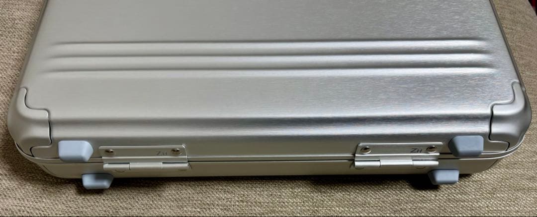 ゼロハリバートン アタッシュケース アルミ A4対応 9.5L 94211