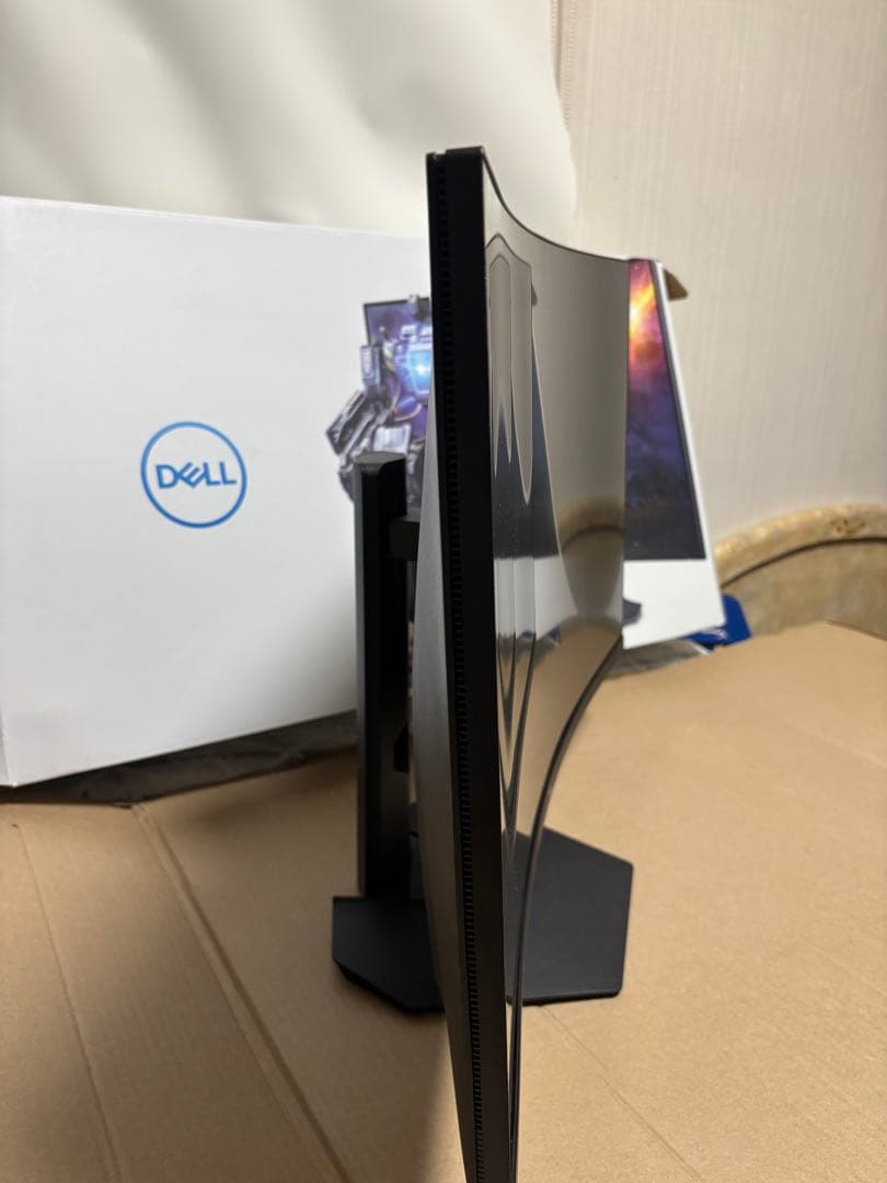 Dell S3222HG 湾曲31.5インチ モニター