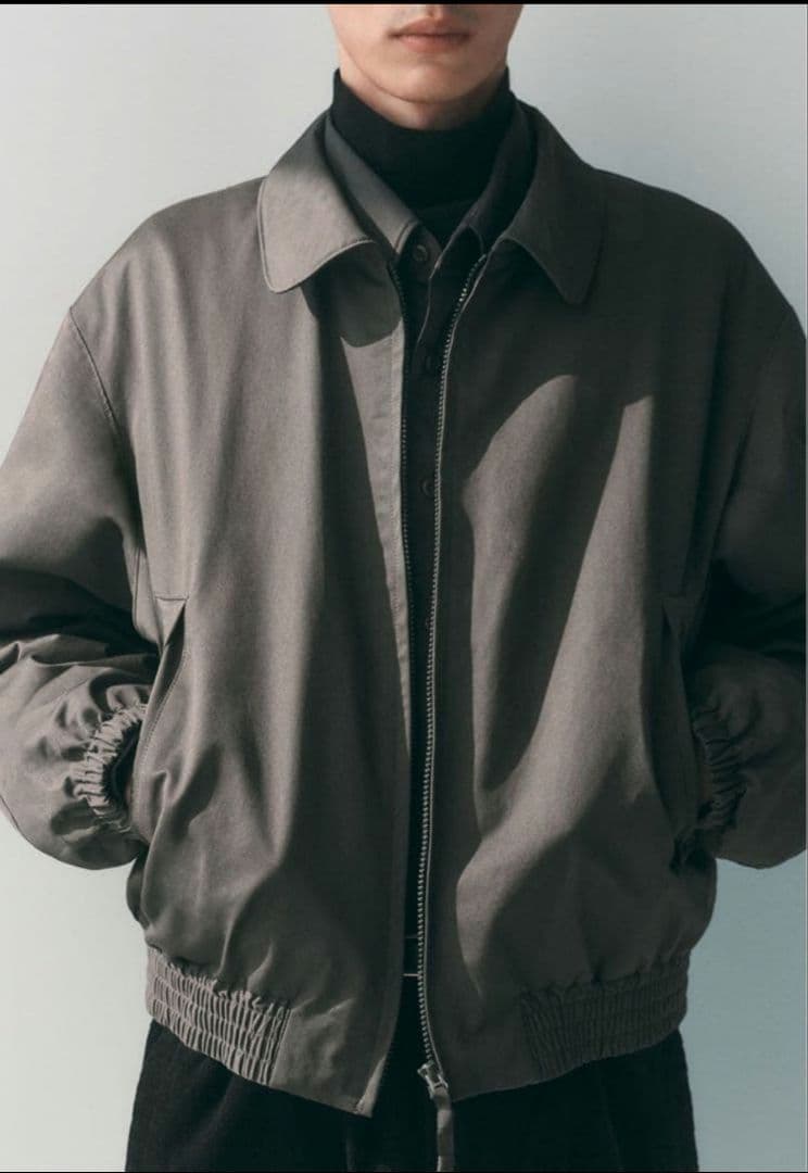 【未使用】UNIQLO U パフテックショートブルゾン　オリーブ Lサイズ