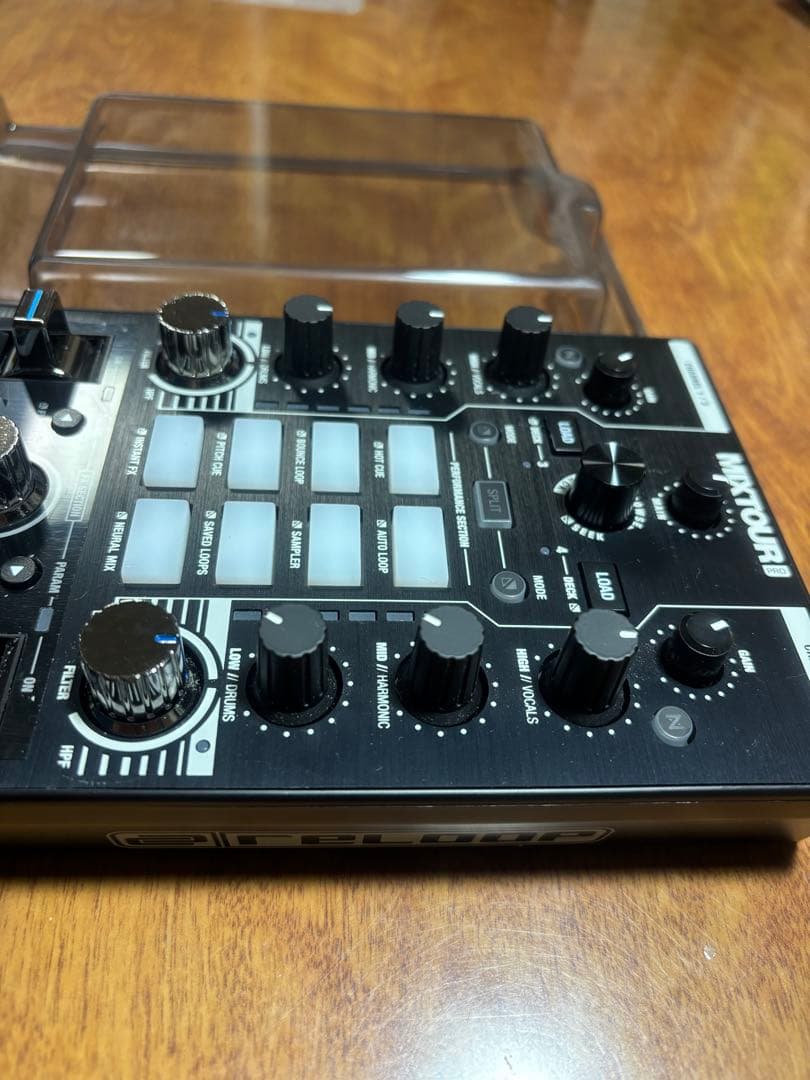 Reloop Mixtour Pro & DECKSAVER+20W充電器