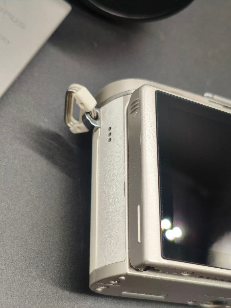 OLYMPUS PEN E-PL10 ホワイト　ダブルズームキット