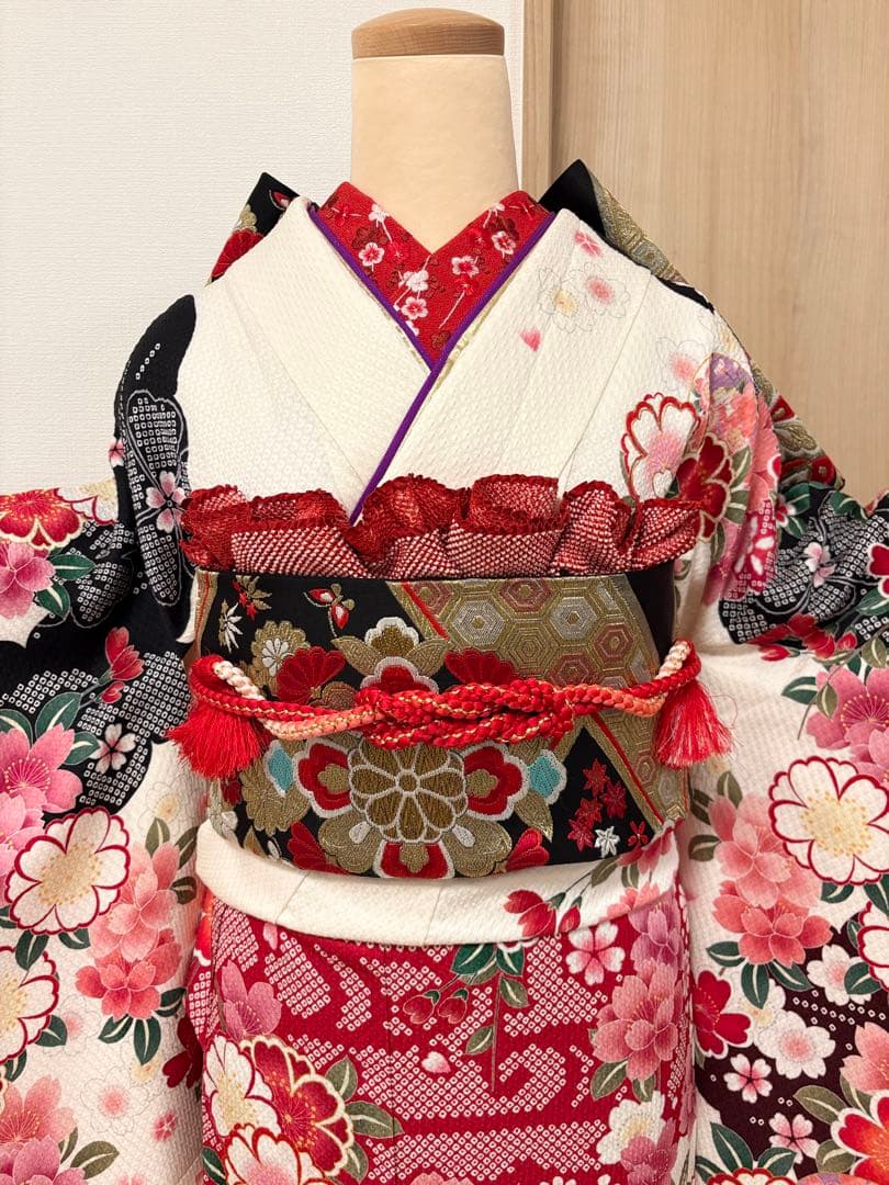 振袖セット 絞り風 白 赤 黒 花柄 MH2512143
