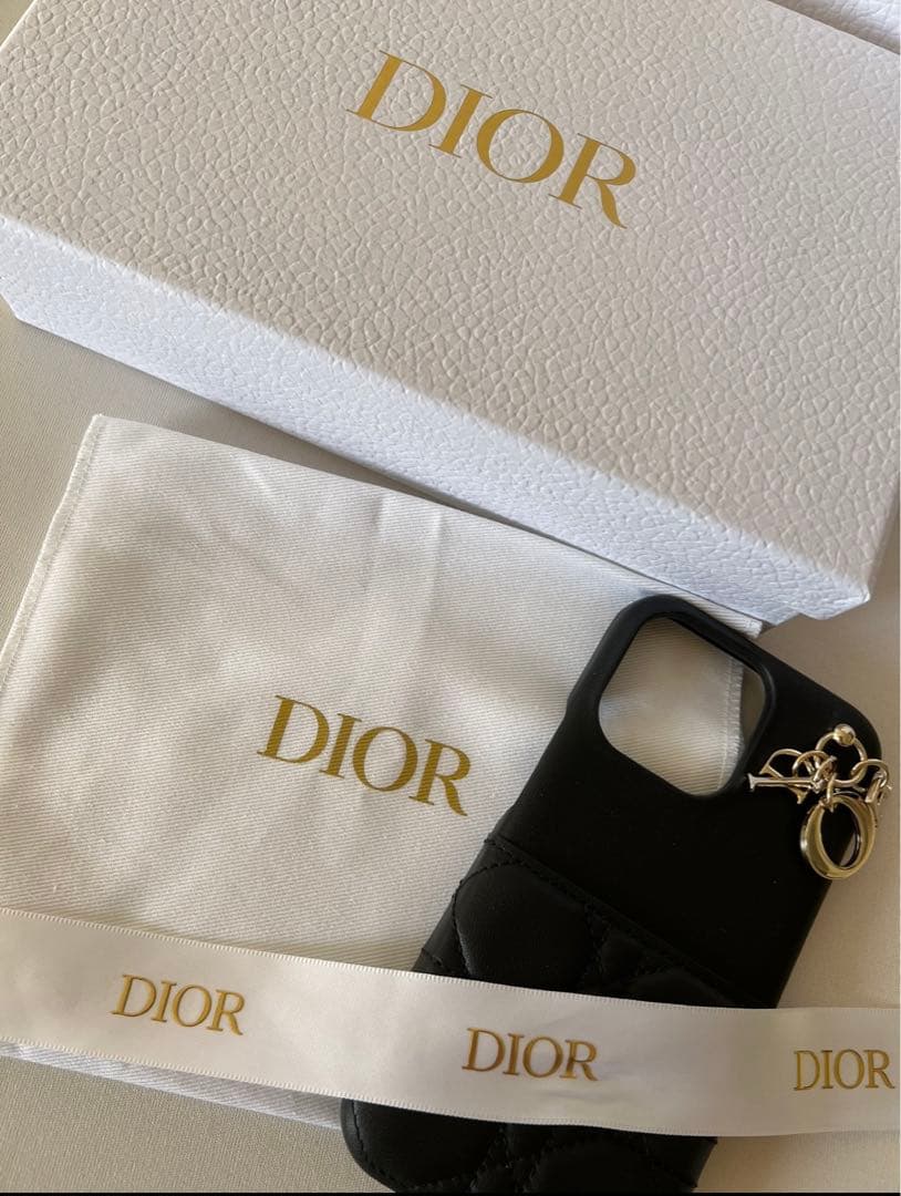 DIOR iPhone13pro ケース