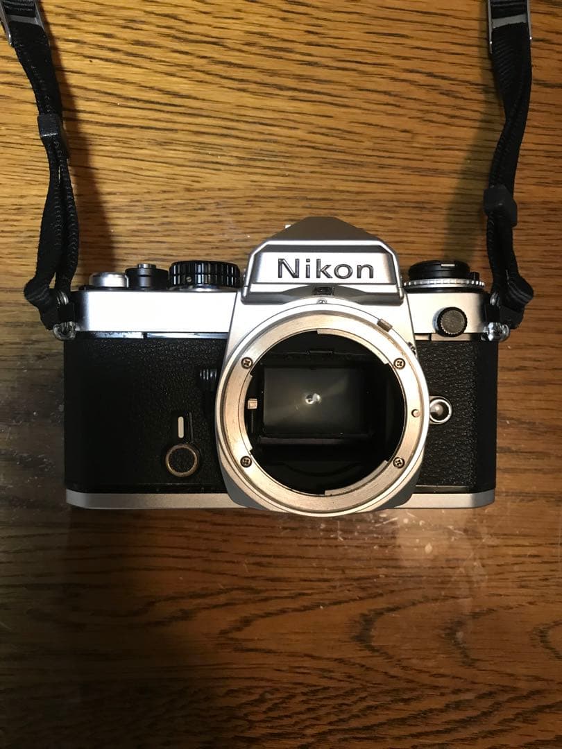 Nikon-FE 一眼レフカメラ　フィルム仕様