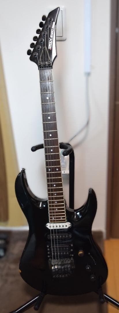 YAMAHA　RGX612D　フロントはダンカン？　故障品扱いです