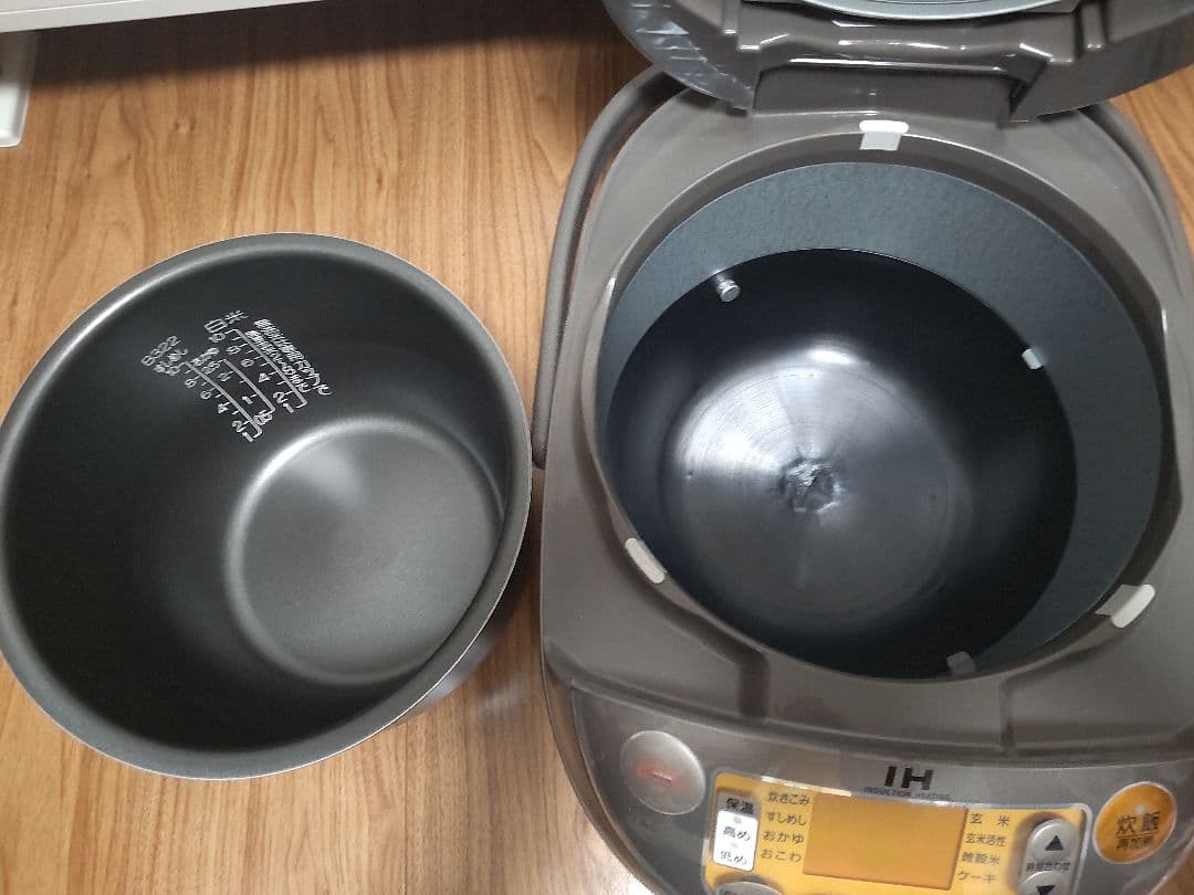 美品★象印 IH炊飯器　NP-VA18 10合 1升炊き