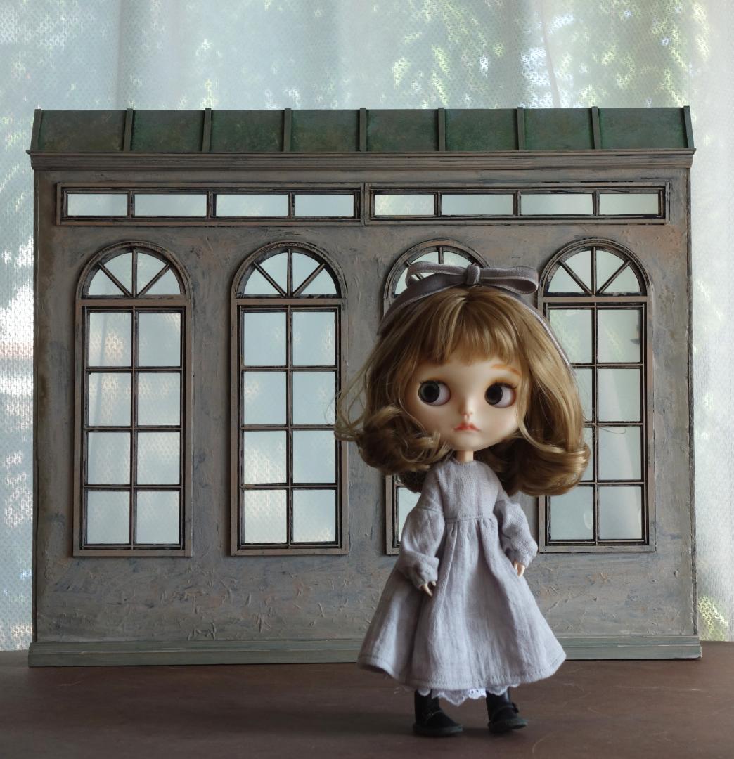 背景ボード　木製ドールハウスNo.3　ゴシック