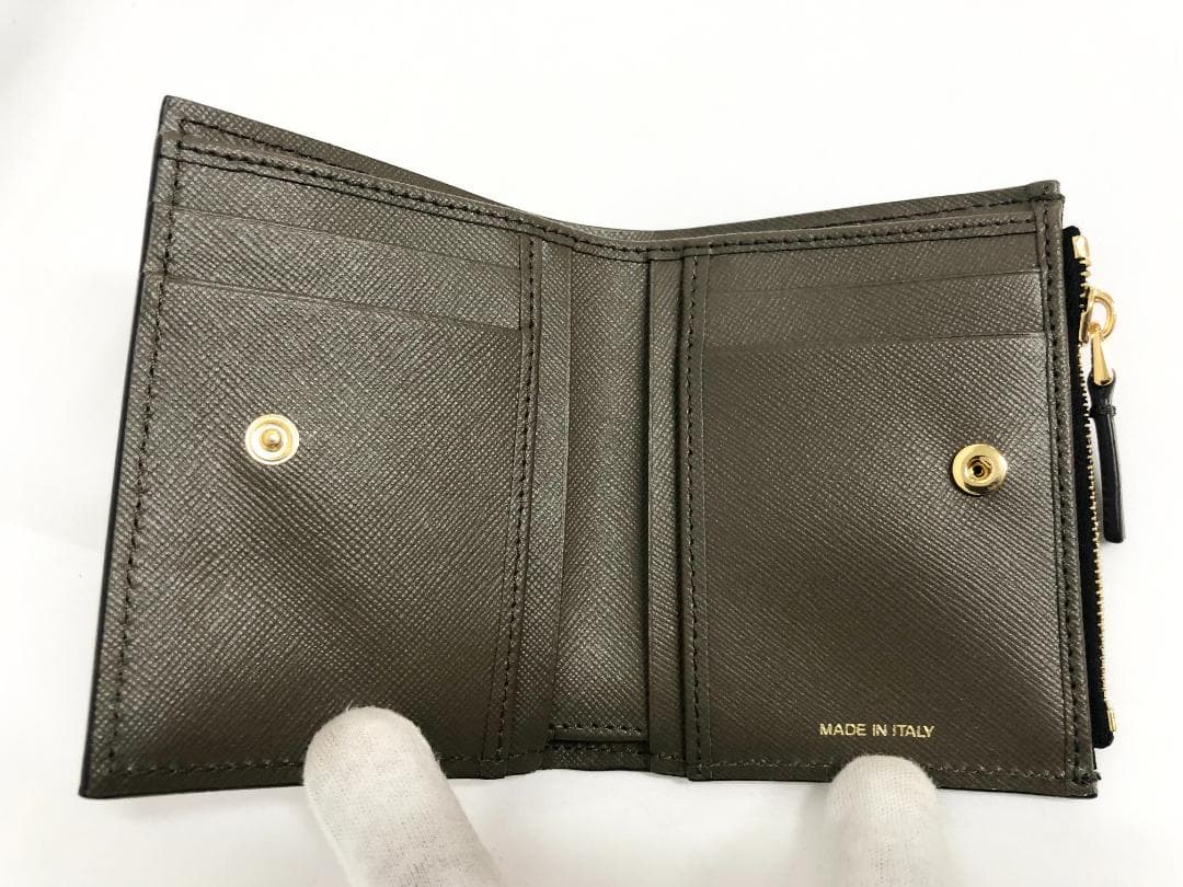 ○★新品未使用　MARNI (マルニ)　二つ折り財布　ダスティオリーブ