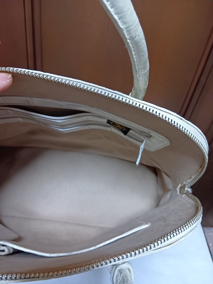 JRAクロコダイルJRAハンドバッグ パールホワイト