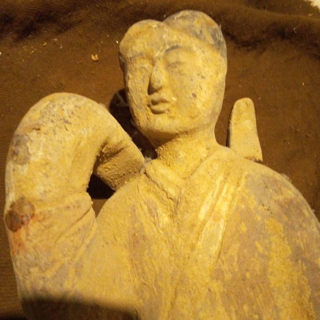 中国陶磁器　古代　俑