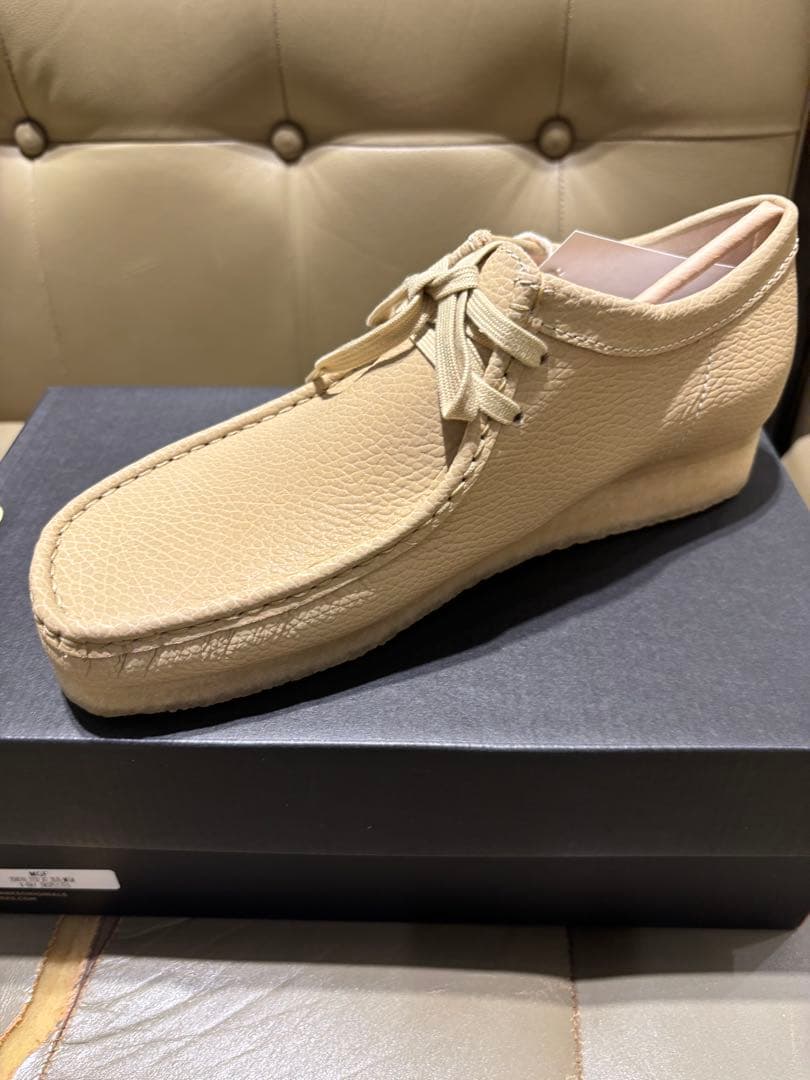 Supreme × Clarks Reflective Wallabee