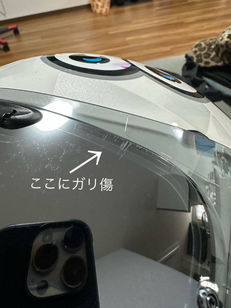 Arai ヘルメット ホワイト・レッド・グラフィック