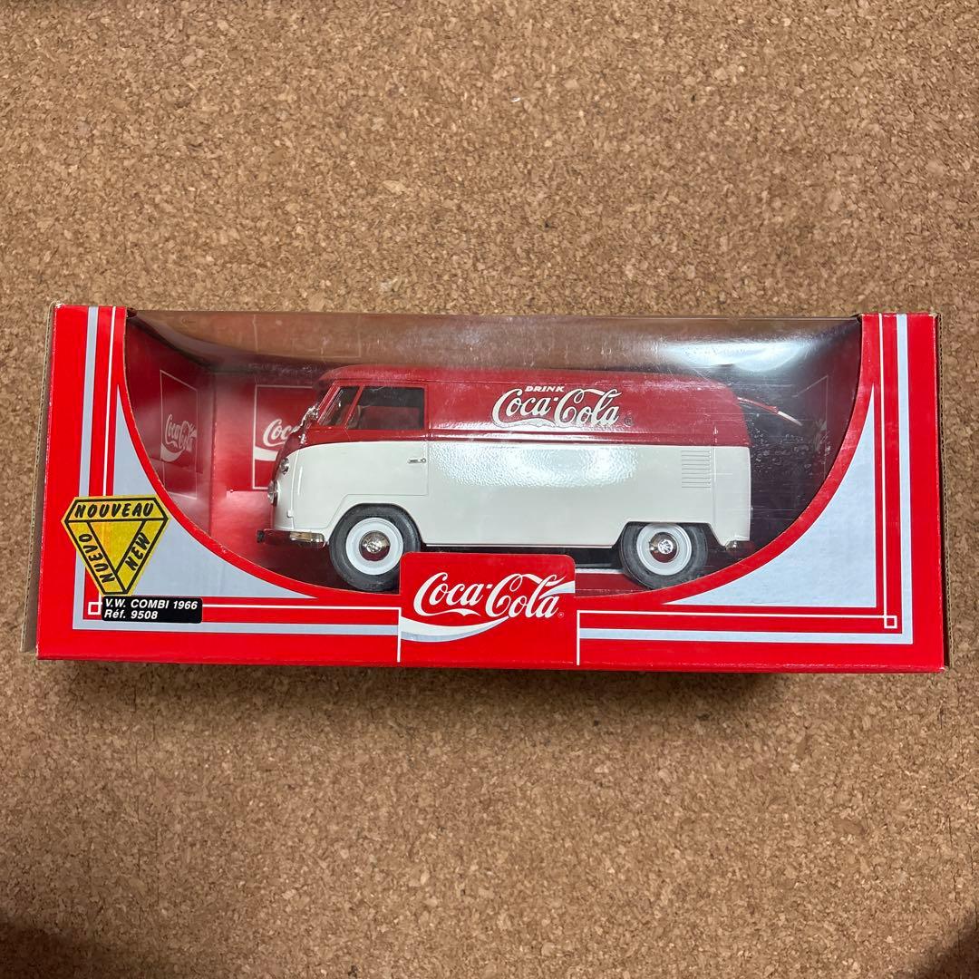 フォルクスワーゲンバス　コカコーラ仕様ミニカー　サイズ22㎝