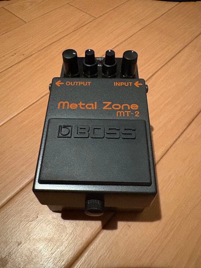 BOSS l Zone MT-2 ギターエフェクター箱付き