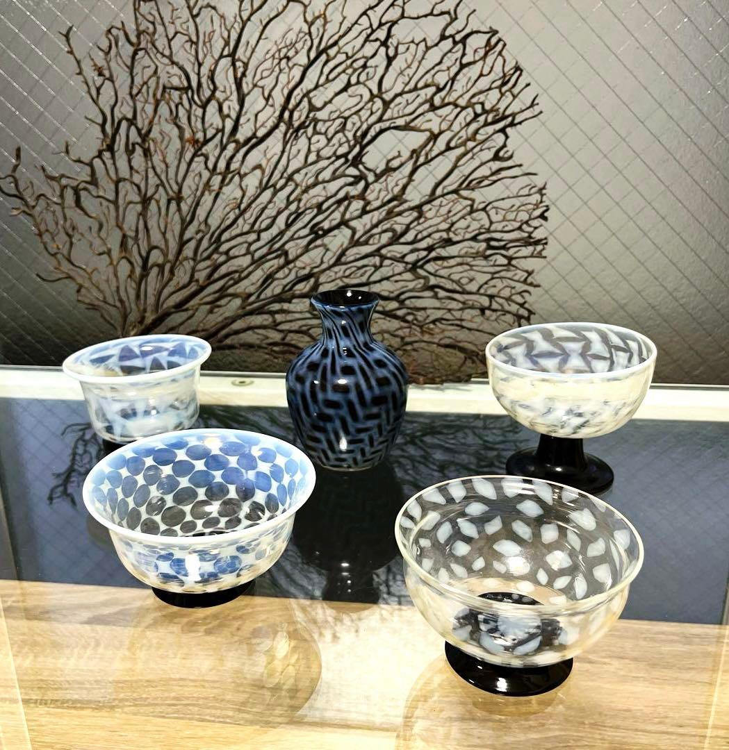 骨董　時代ガラス　乳白色暈し　希少　籠目紋　臙脂色ガラス　小壷　花器