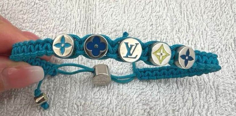 LOUIS VUITTON ルイヴィトン 限定カラー ブレスレット カラーズ