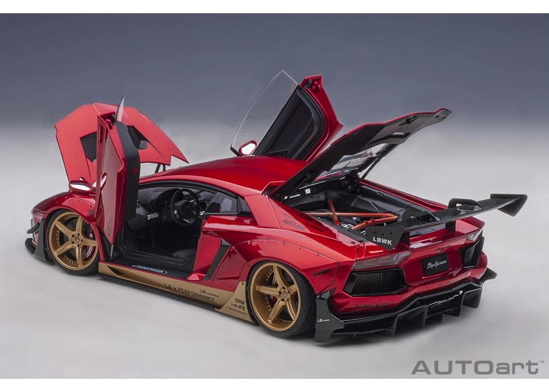 ＜絶版品＞【新品未開封】AutoArt/ランボ/アヴェンタドール/79182