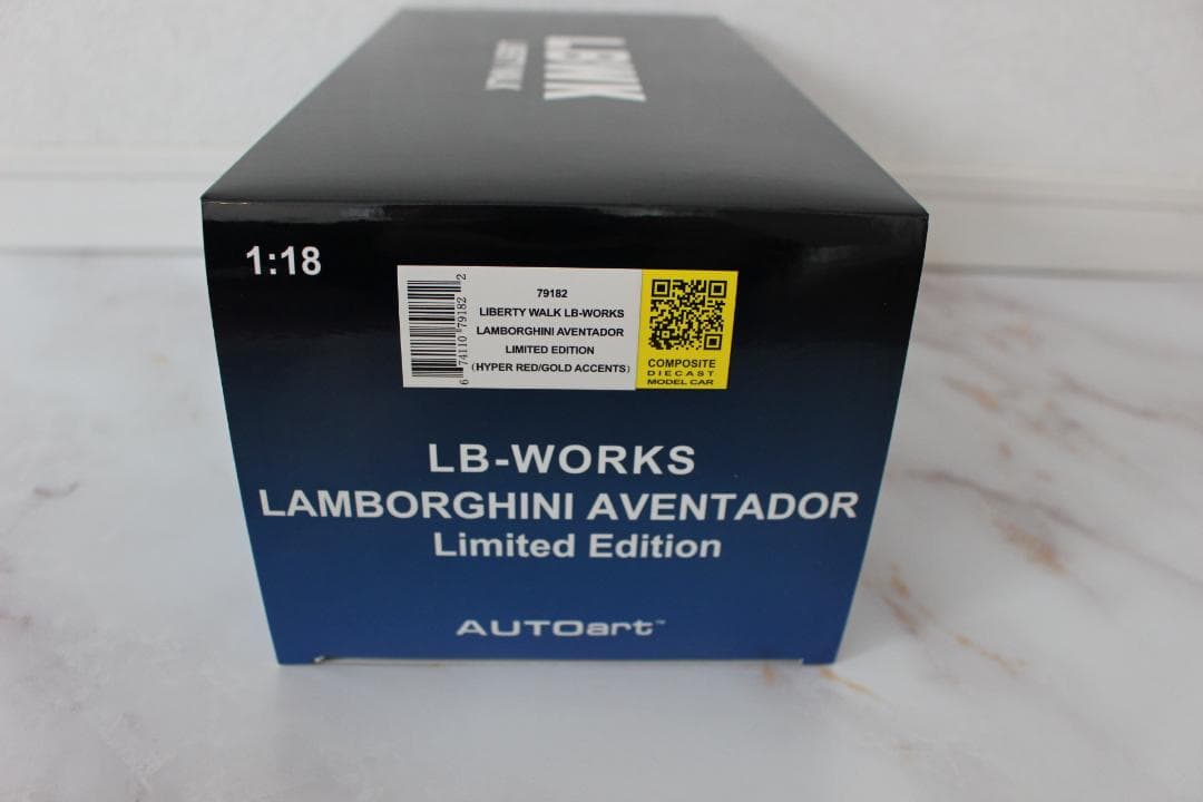 ＜絶版品＞【新品未開封】AutoArt/ランボ/アヴェンタドール/79182