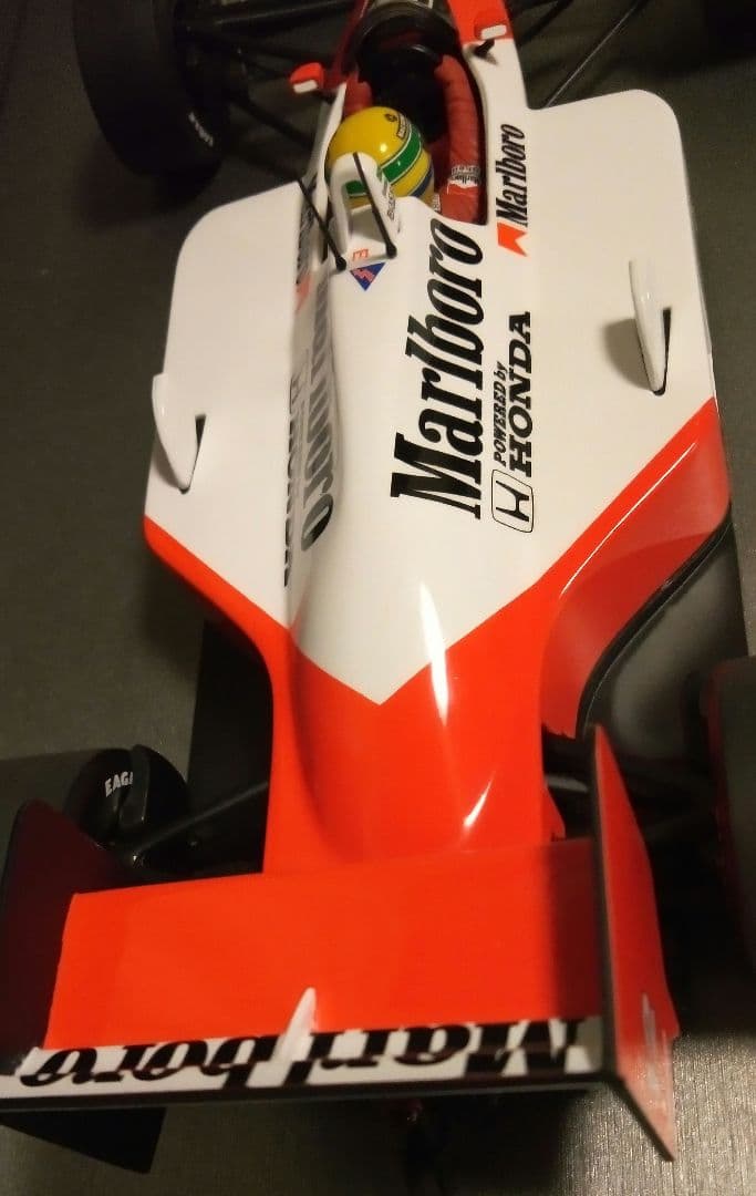 ミニチャンプス 1/18 マクラーレン MP4/4 A.セナ Marlboro