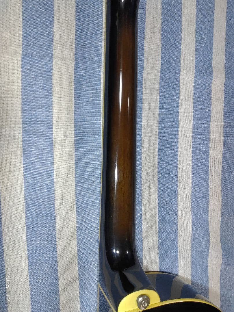 90年代のMorrisの上質エレアコースティックギターRumbler MR-1