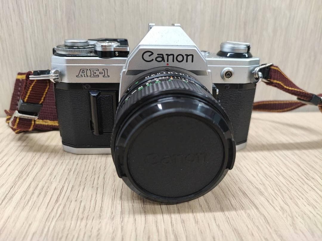 Canon AE-1 フィルム一眼レフカメラ 50mmレンズ付 実働品
