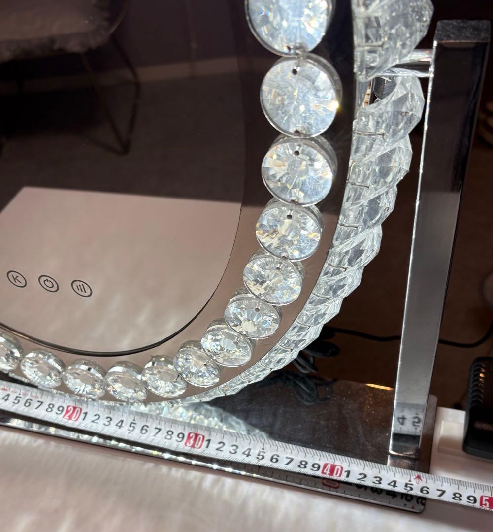 女優ミラーLEDライト付き（テーブルは含みません）