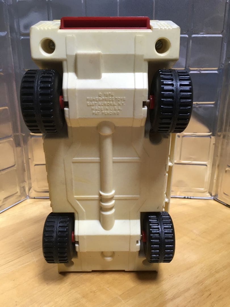 【希少品】Fisher-Price RESCUE 消防車 1974年製おもちゃ