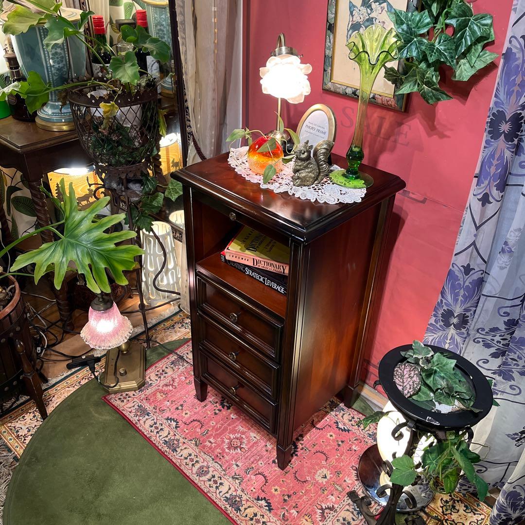 Sale KENT クラシカル　３DR アクセント　ホールキャビネット