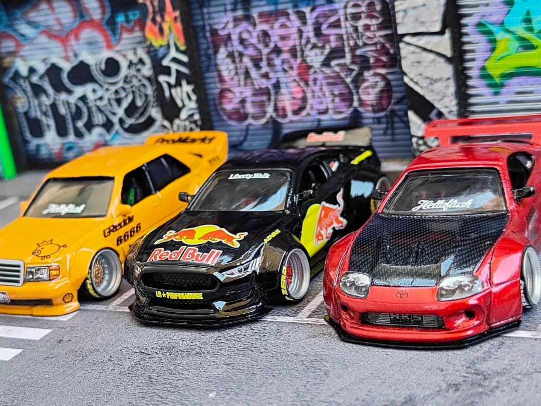 ホットウィールカスタム マスタング LBWK レッドブル ☆深リム☆トミカ改造