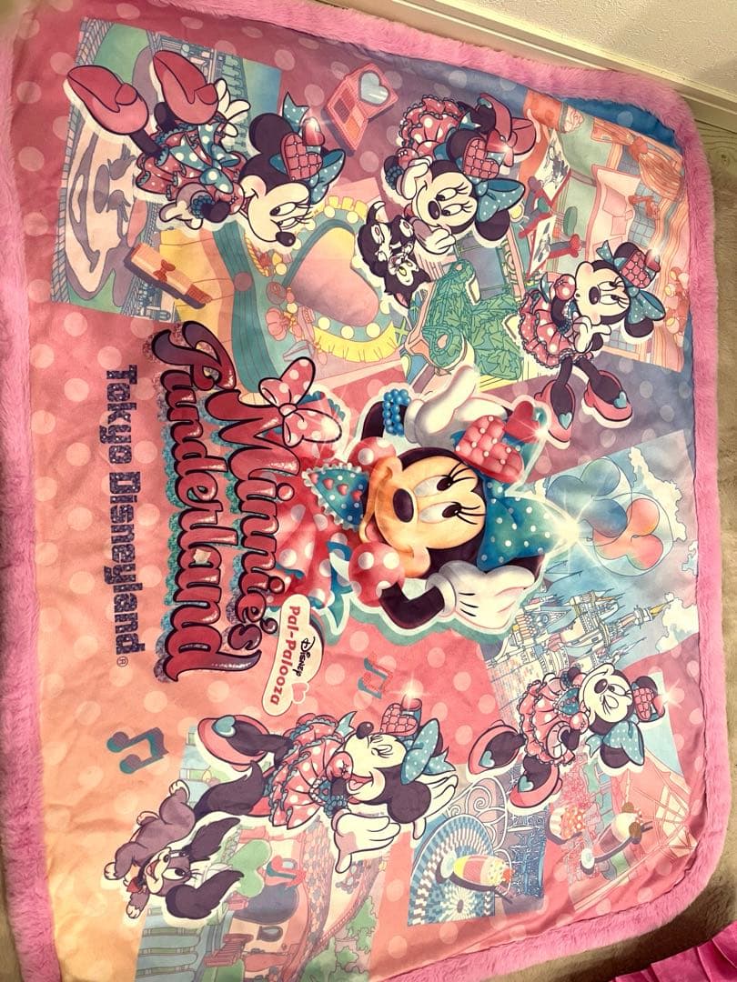 【完売品】ミニーのファンダーランドポータブルクッション ブランケット2点セット☆