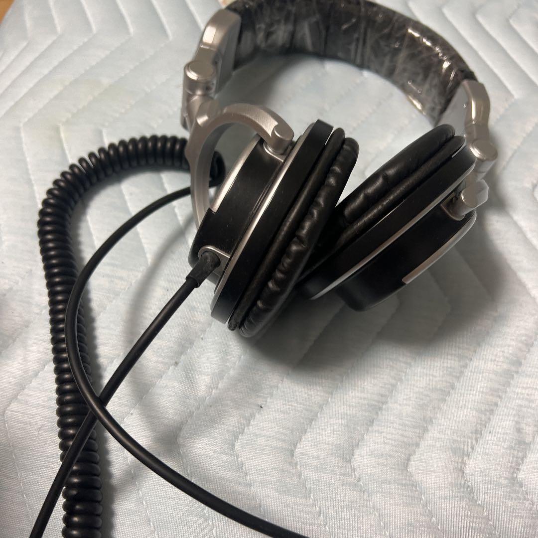 エックスワンヘッドフォン　定価59800円