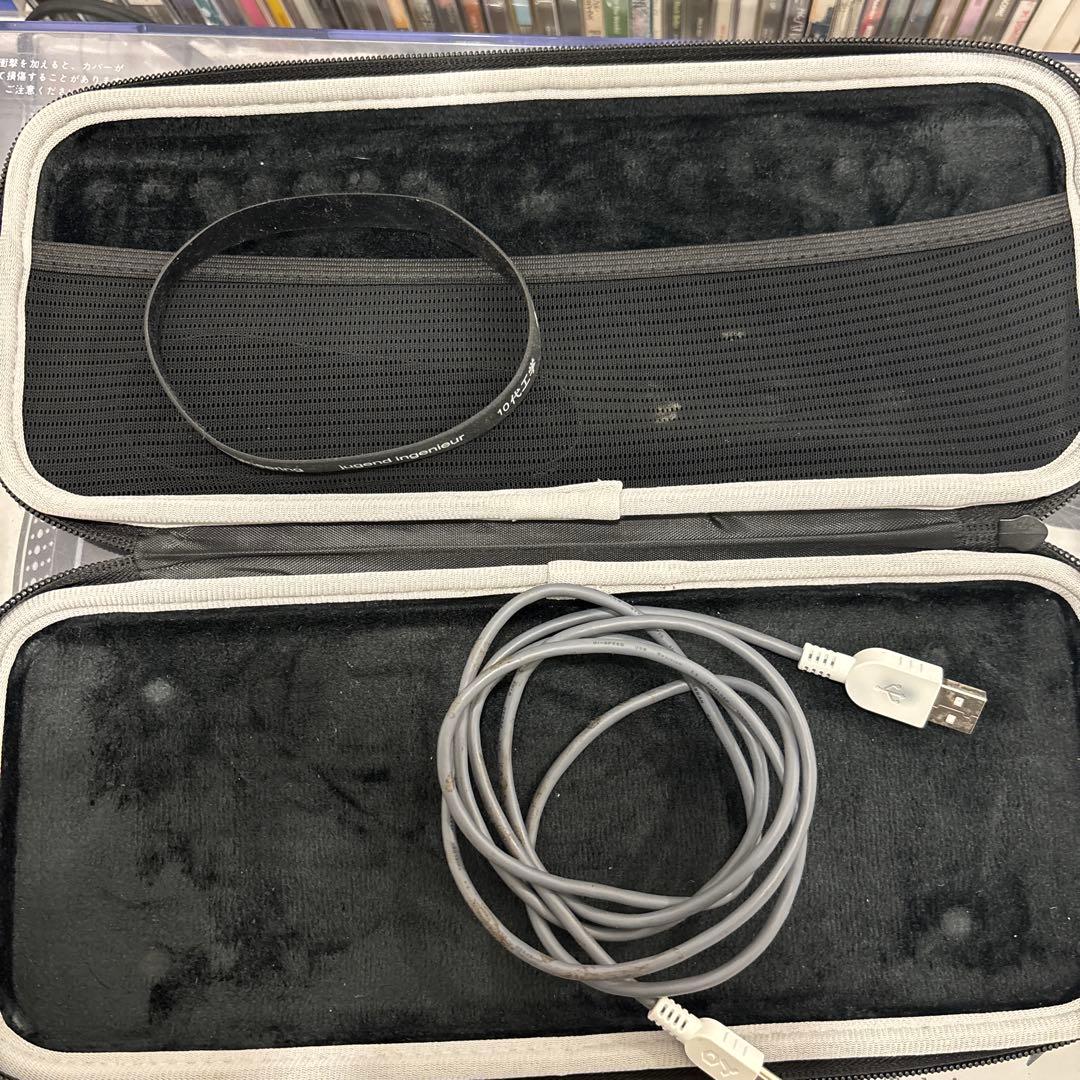 Teenage Engineeringは、OP-1