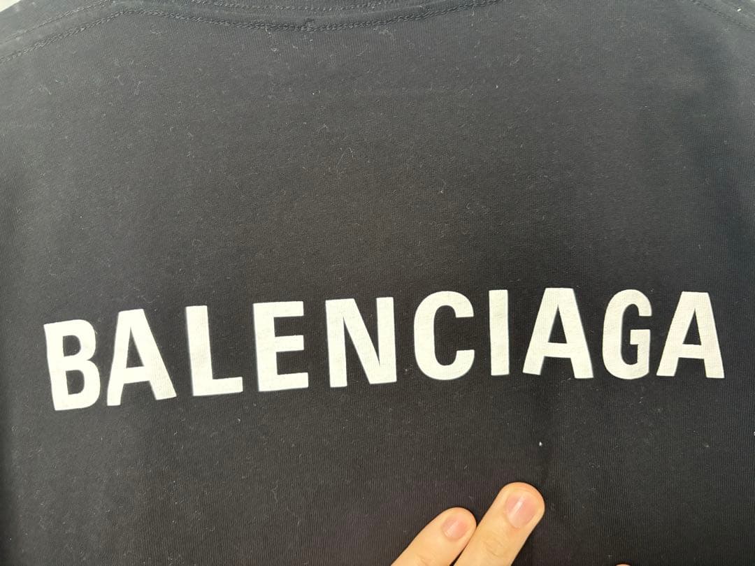 BALENCIAGA ブラック Tシャツ