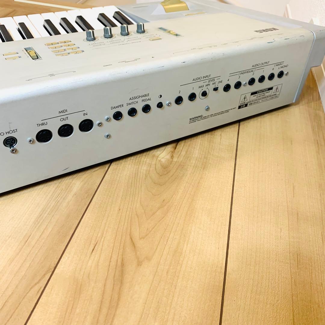 KORG TRITON シンセサイザー 61鍵 ジャンク 電源不良 送料無料
