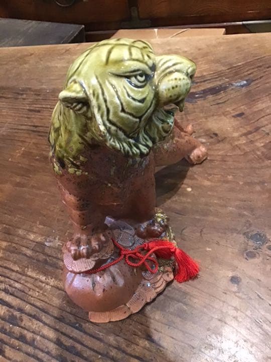 信楽　寅虎置物