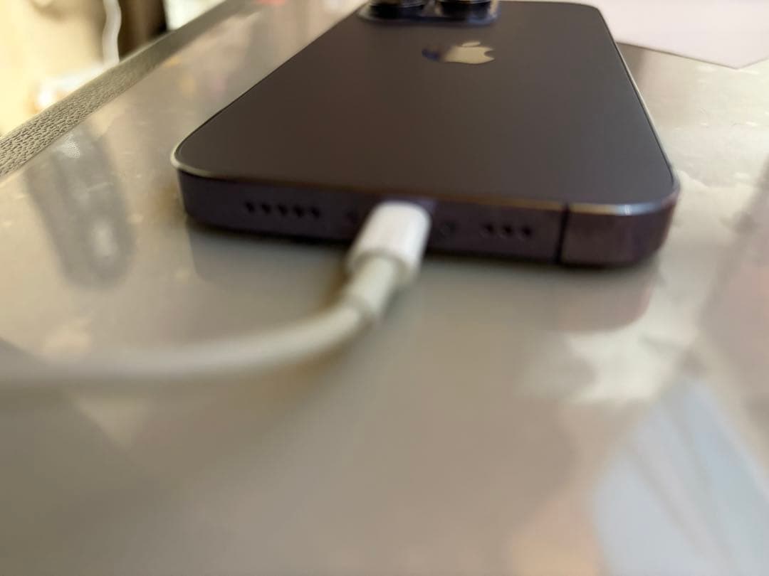 や*ん様 iPhone 14 Pro ！ROOT CO.耐衝撃ケース付きジャンク