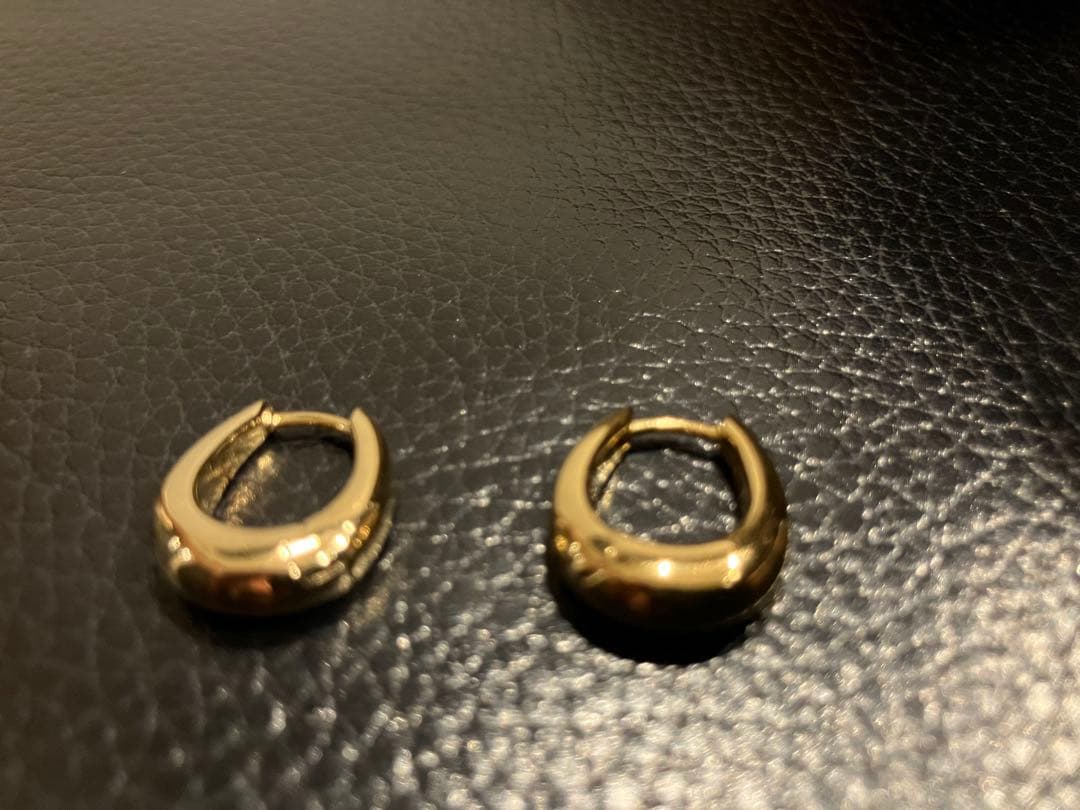 TOM WOODトムウッドゴールドフープピアス(両耳用)