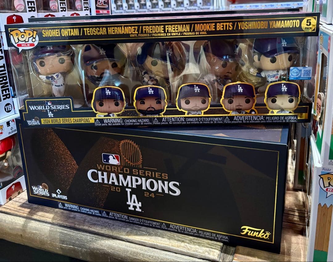 お値下げ‼️【限定品】ドジャース　ワールドシリーズチャンピオン5パック